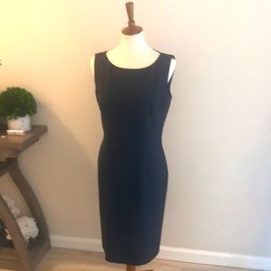 Sexy Navy Hugo Boss size 6 dress